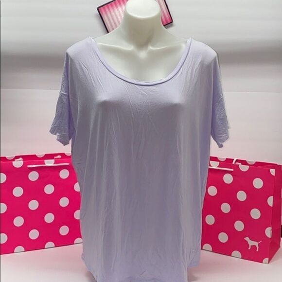 🔥 Victoria’s Secret Pink T-shirt super soft New - Picture 2 of 4